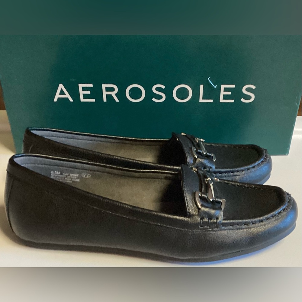 Aerosoles Woman’s Black Loafers Size 6.5 New